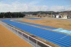 鷹巣陸上競技場