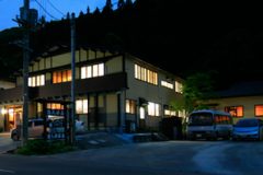 小安峡の宿　こまくさ